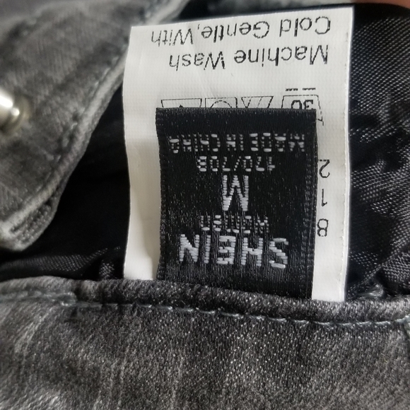 Shein Black Mini Skirt Size Medium - Picture 3 of 3